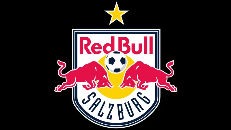 Cầu thủ Salzburg và Kharkiv đối mặt trên sân cỏ